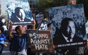 Manifestantes en Denver recuerdan legado de King sin protestas políticas