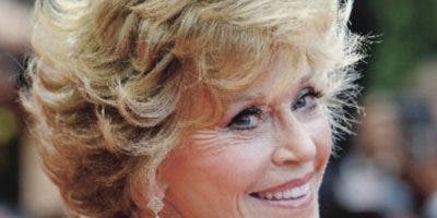 Jane Fonda afirma que está  llena de vida tras extirpación de tumor en un labio