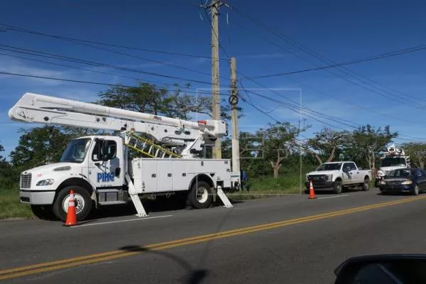 Puerto Rico en espera aún de electricidad y ayudas tras 4 meses del huracán María