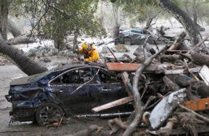 Aumentan a 15 las víctimas mortales por las riadas y deslizamientos de tierra en California