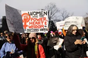 Marchan alrededor del mundo contra Trump y sus políticas