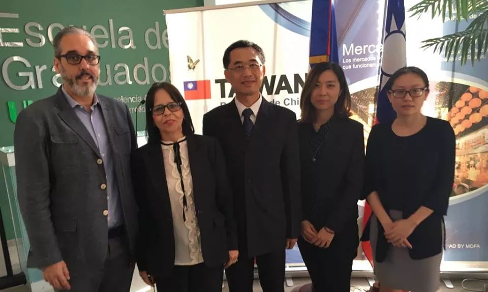 Embajada de Taiwán  realiza presentación de becas  en la UNPHU