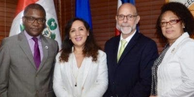 Doctor Casimiro Velazco es miembro Batey Relief Alliance