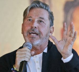 Ricardo Montaner saca un disco para recordar “lo rico que es bailar pegao»