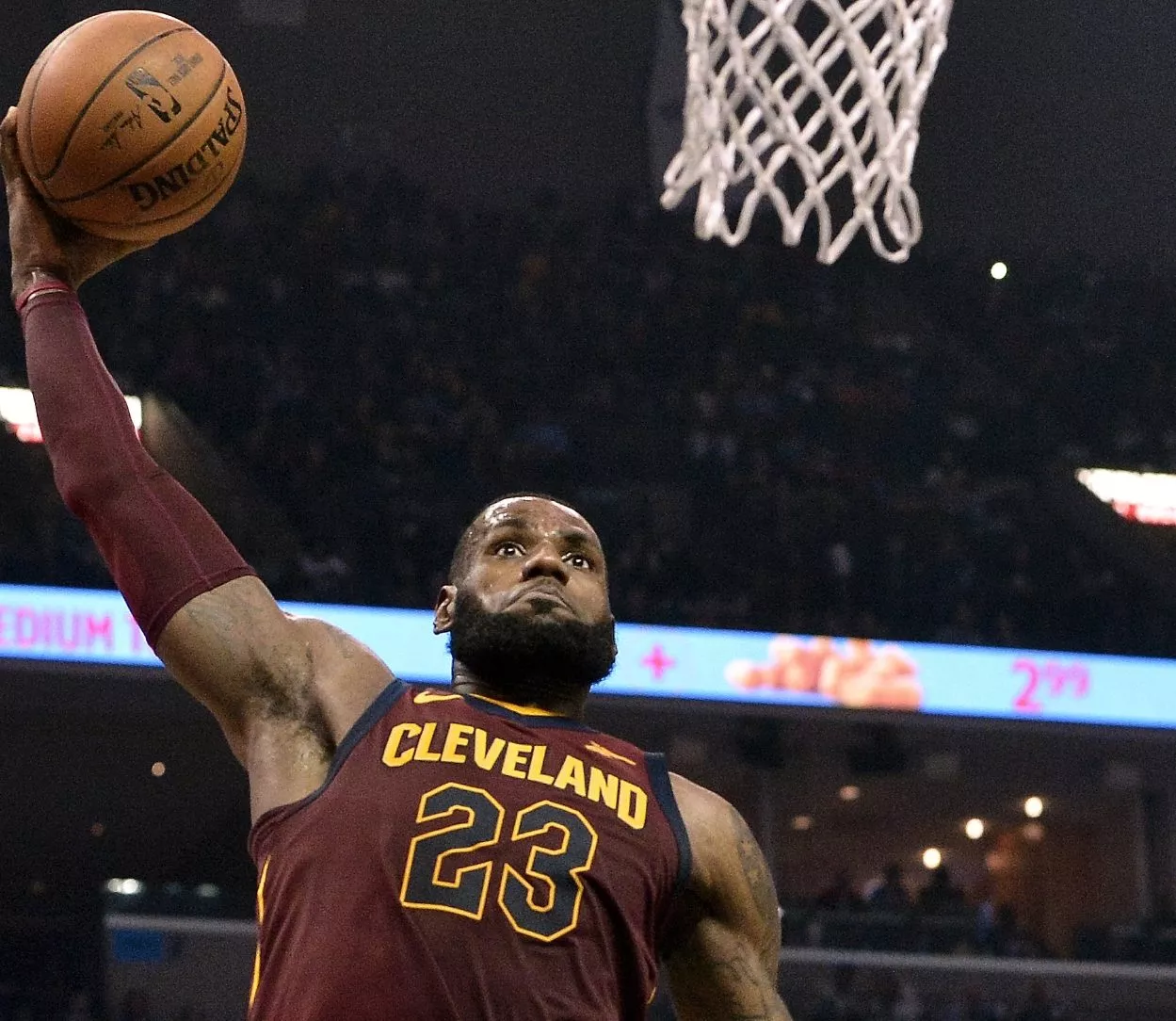 LeBron James: “Los árbitros favorecen a los tiradores”