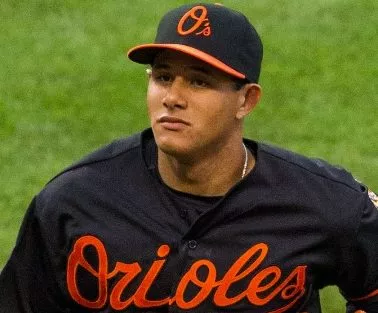 Boston negociaría a  Rafael  Devers por Manny Machado