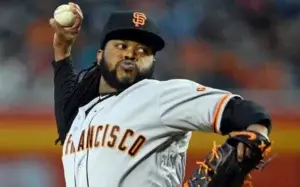 Johnny Cueto regresó alegre y en salud a los Gigantes de San Francisco