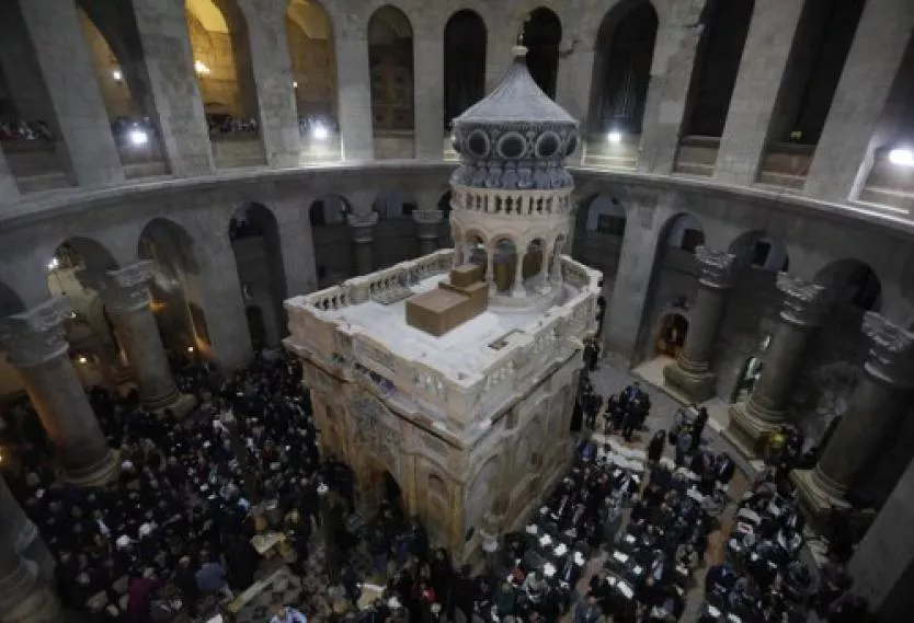 Iglesias cristianas cierran el Santo Sepulcro en protesta por impuestos