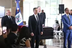 Procuraduría rinde homenaje póstumo a Ramón Pina Acevedo