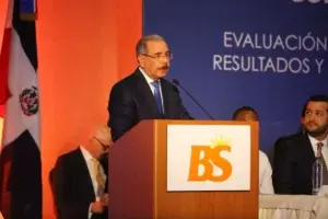 Danilo Medina afirma Banca Solidaria es la versión urbana de las «Visitas Sorpresas»