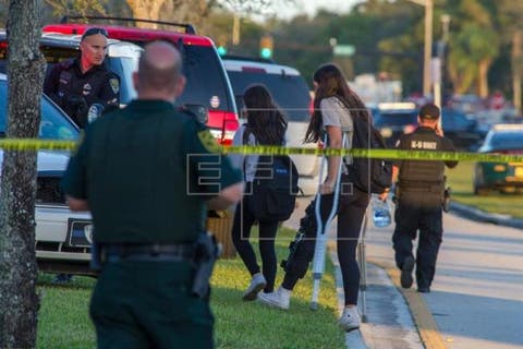 Tiroteo en escuela de Florida deja 17 muertos