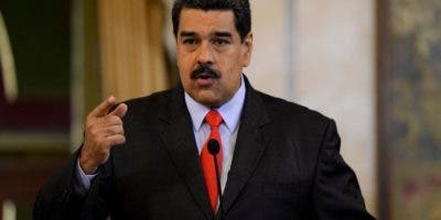 Maduro dice que espera llamada del presidente Juan Carlos Varela para solucionar crisis bilateral