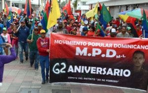 Miembros del MPD conmemoran 62 aniversario con marcha contra la corrupción y explotación de mina