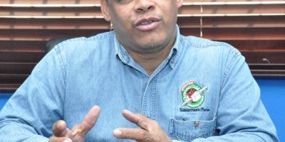 Fidel Lorenzo pide al presidente Abinader auxiliar comunitarios de Villa Mella