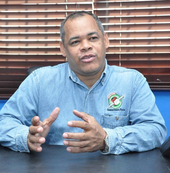 Fidel Lorenzo pide al presidente Abinader auxiliar comunitarios de Villa Mella