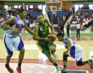 Guzmán guía triunfo San Carlos sobre San Lázaro; Barias, invicto