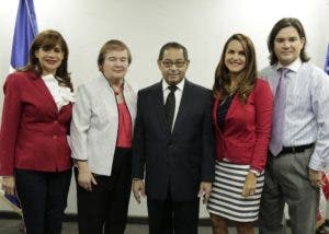 Magistrado Mariano Germán dicta charla en el New Horizons