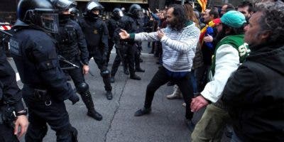 Tres detenidos en Barcelona en las protestas por detención de Puigdemont