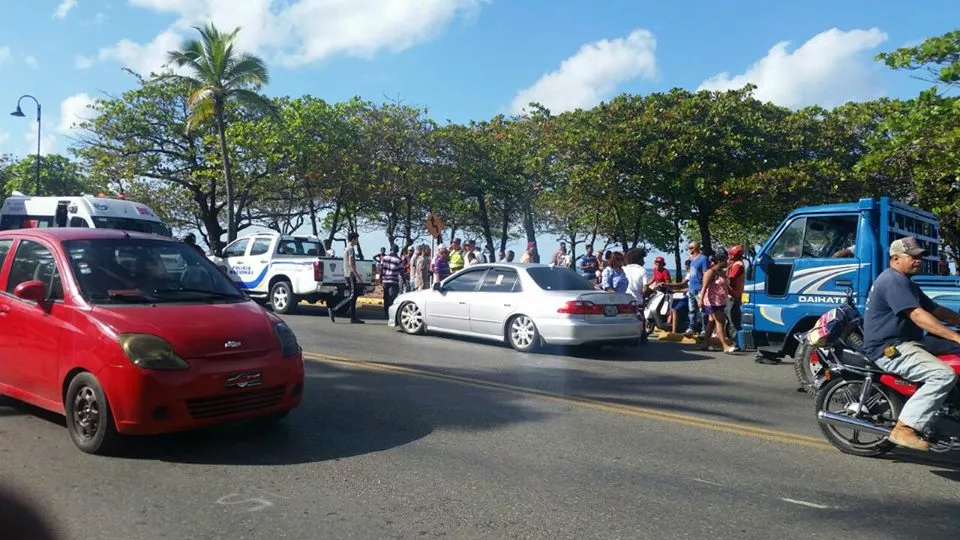 Muere adolescente de 14 años y dos resultan heridas en accidente en el malecón de Puerto Plata