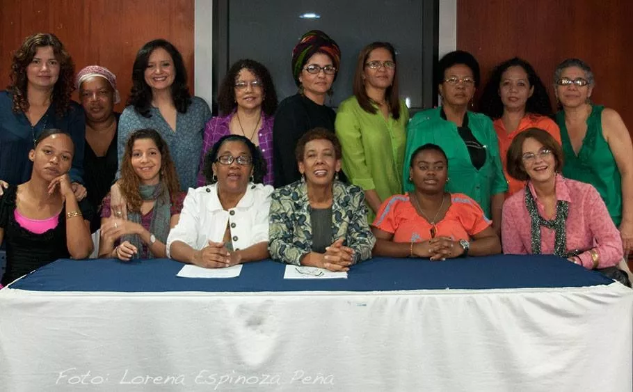 Coalición de mujeres pide a congresistas despenalizar el aborto en tres circunstancias especiales