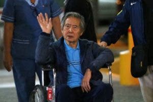 El expresidente Fujimori fue internado en clínica tras sufrir descompensación