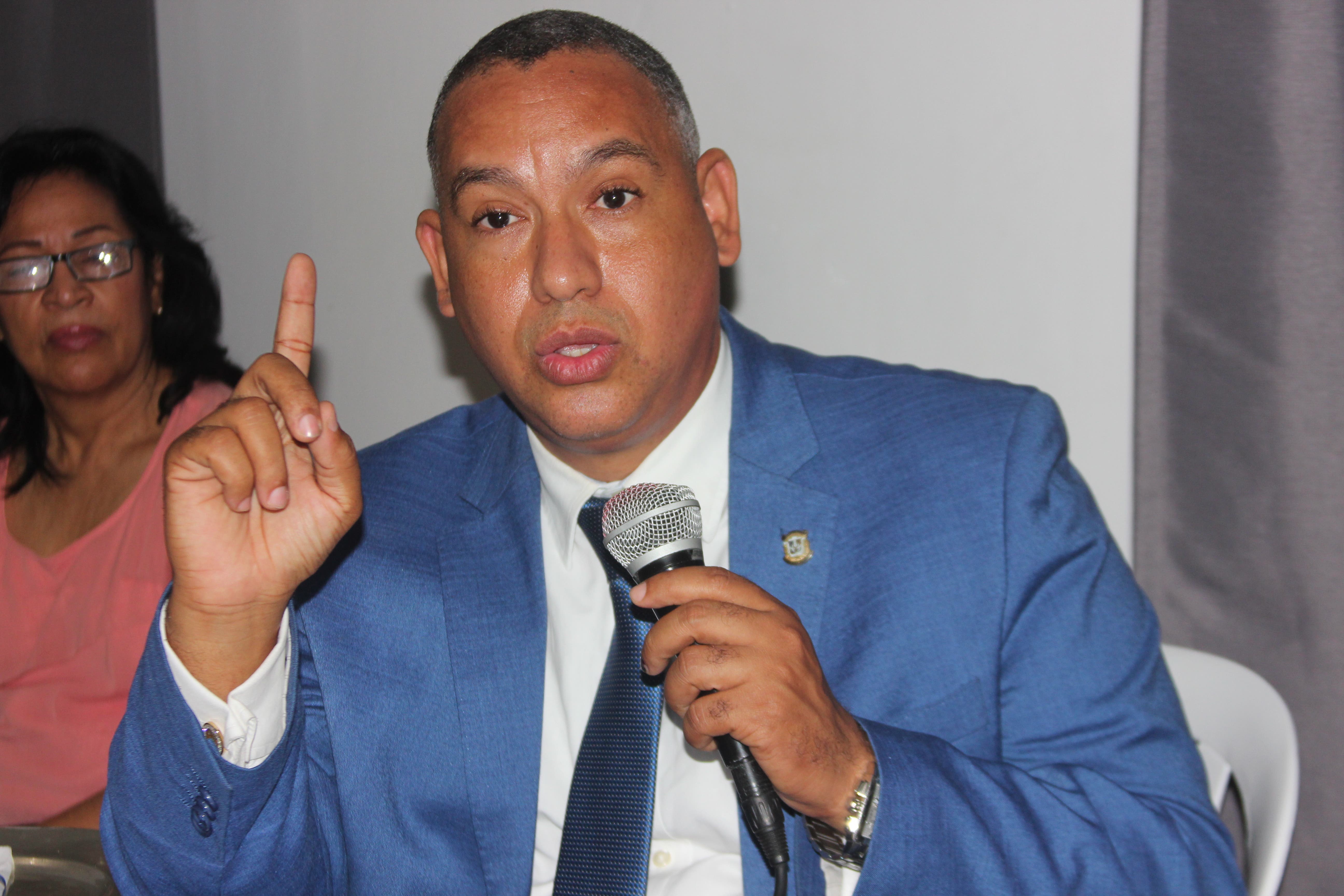 Marte resalta labor que desarrollaría Alexis Jiménez en favor de Santo Domingo Este como presidente del PRM