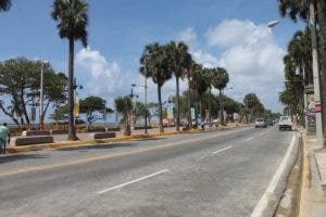 Hombre se dispara y cae al mar en las inmediaciones de la Autopista 30 de mayo