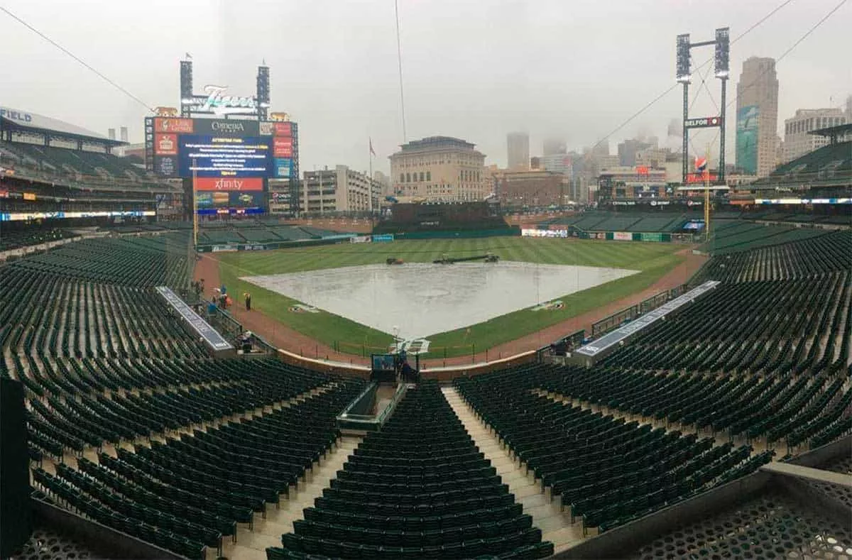 Posponen por lluvia dos juegos en día inaugural de temporada