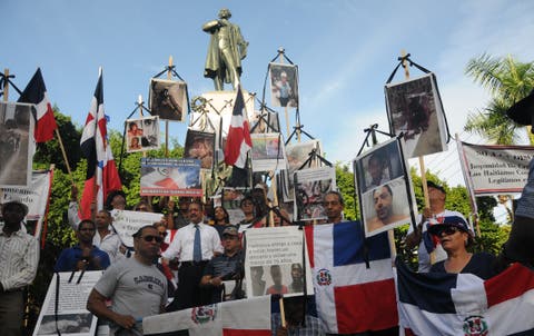 Manifestantes exigen al Gobierno acciones para reducir presencia de ilegales haitianos