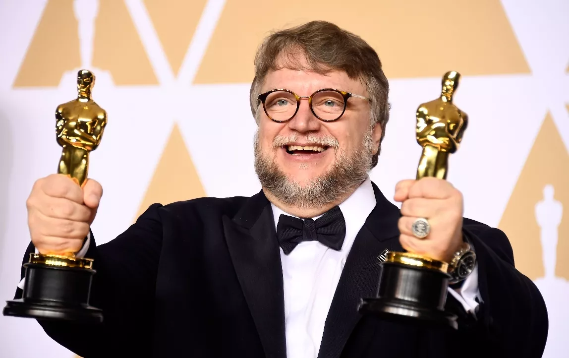 Guillermo Del Toro busca honrar sus raíces tras triunfo en los Oscar