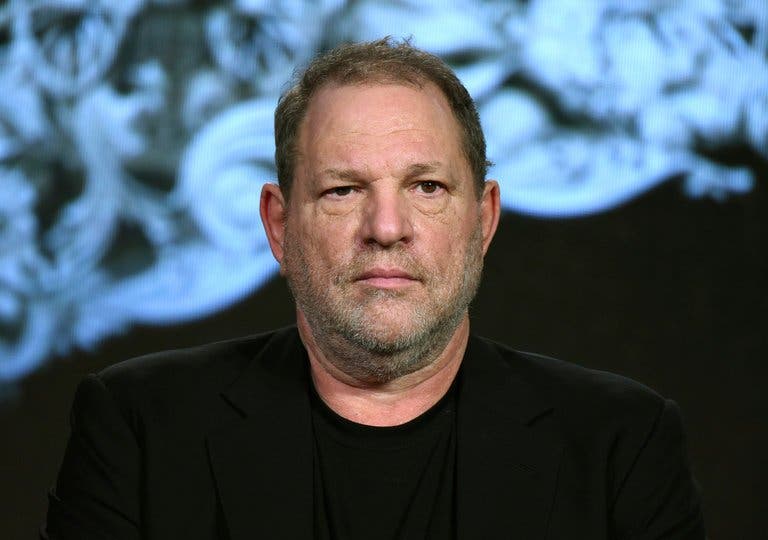Weinstein quedará en libertad vigilada con una fianza de un millón de dólares
