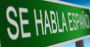 Cada vez menos latinos hablan español en Estados Unidos