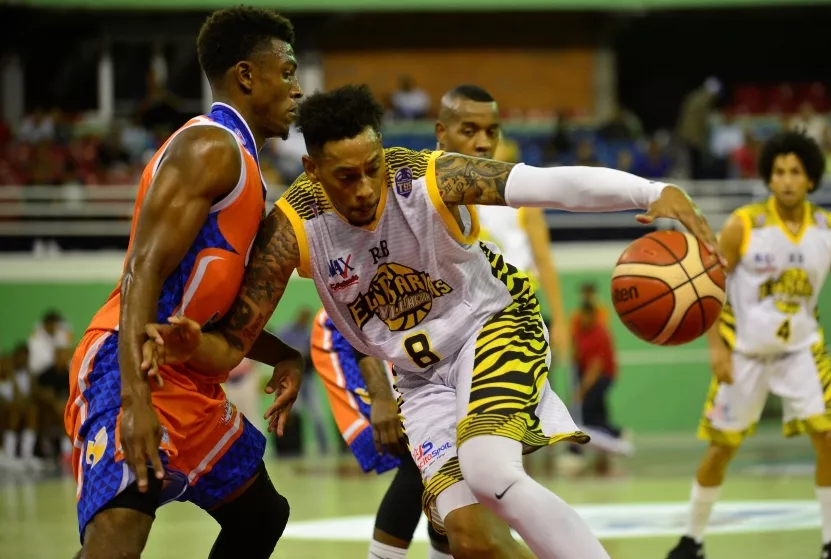 Batalla por clasificar arrecia el último tramo de la serie regular del Torneo de Baloncesto