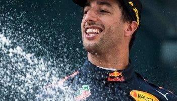 Ricciardo vence a  Hamilton y Vettel