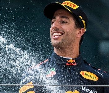 Ricciardo vence a  Hamilton y Vettel