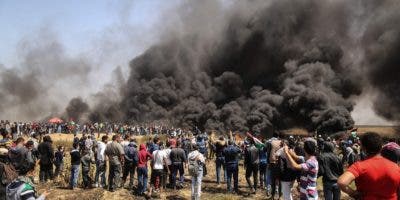 Nuevos enfrentamientos entre palestinos y soldados israelíes en la frontera de