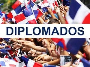 Dominicanos en NY con diplomados Ciencias Políticas, Relaciones Internacionales y Comercio Exterior