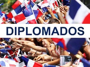 Dominicanos en NY con diplomados Ciencias Políticas, Relaciones Internacionales y Comercio Exterior