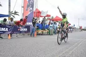 Edwin Fernández se impone en la categoría Máster A de  ciclismo Sigma