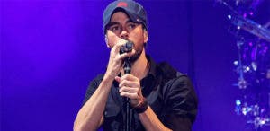 Enrique Iglesias lanza disco con 4 «remixes» del éxito con Farruko «Me pasé»