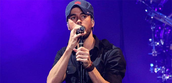 Enrique Iglesias cree que sus 46 Billboard latinos se deben a su reinvención