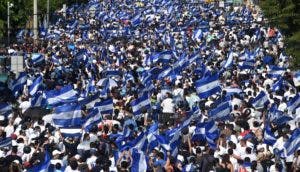 Miles de personas marchan en Nicaragua para reclamar el fin de represión