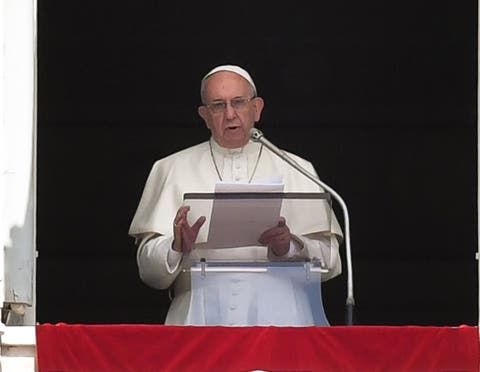 El papa aboga por prohibir las armas para no vivir “con el miedo a la guerra»