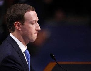 Mark  Zuckerberg pide disculpas ante legisladores por abuso de datos personales