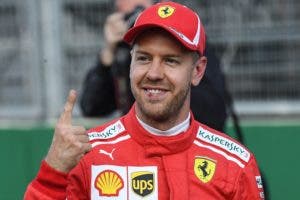 Sebastian Vettel supera a Hamilton para tener la pole en Bakú