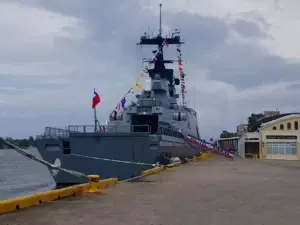 Buques de Taiwán echan anclas en el Puerto de Don Diego, Sansouci