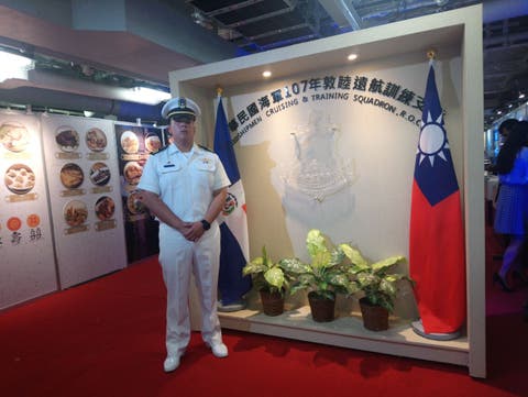 Guardia marina dominicano se destaca en Escuadrón de la Amistad de Taiwán que visita RD