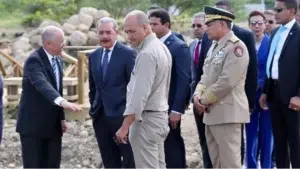 Danilo Medina deja inaugurado Jardín Botanico en Santiago