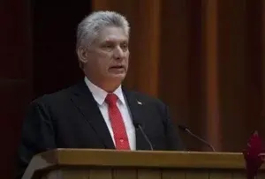 Díaz-Canel recibe a líder de Google y senador de EU