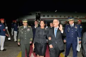 Danilo Medina regresó anoche al país tras participar en Cumbre de las Américas en Perú